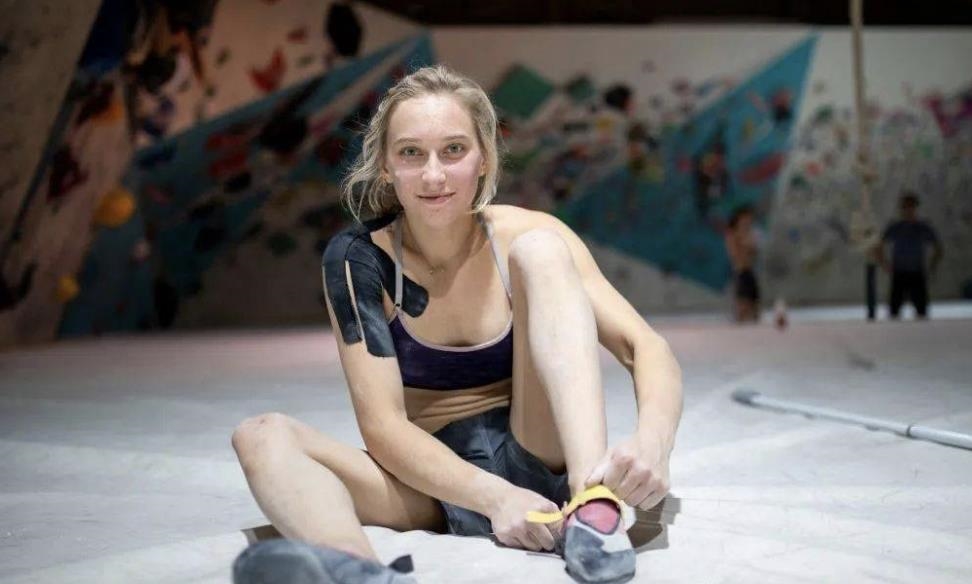 巴黎奧運美女8/愛爬樹爬出一面奧運金牌!斯洛維尼亞攀登「天才美少女」拚連霸