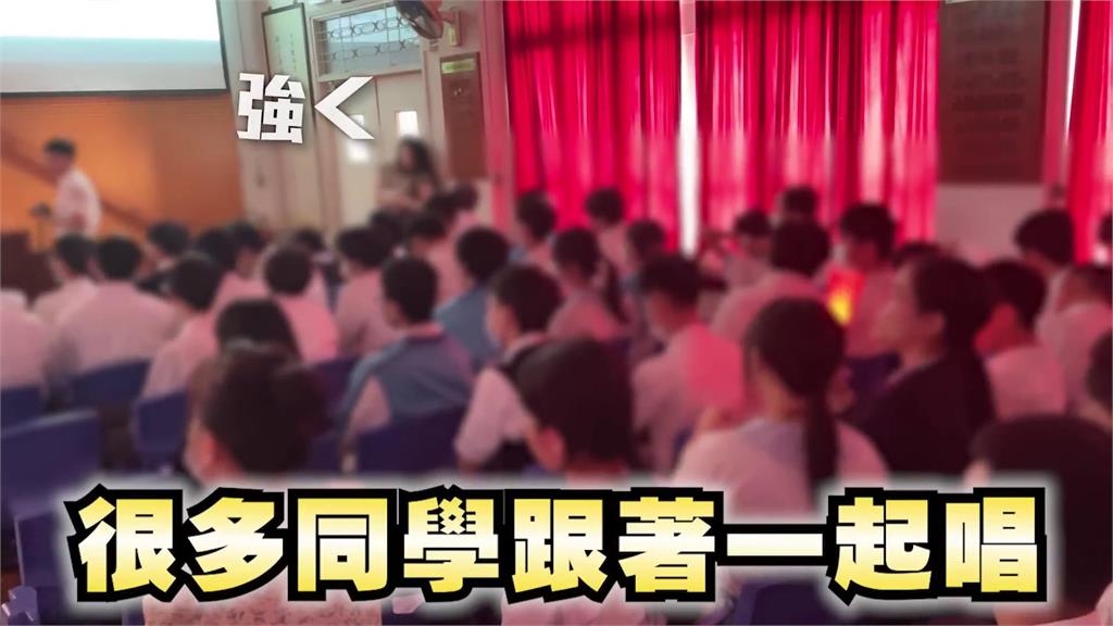 香港鋼琴家現身校園！演奏8首熱血動漫曲串燒　「師生大聲合唱」嗨翻全場