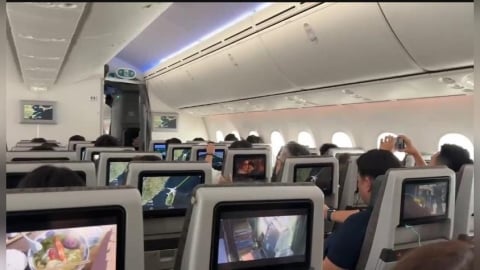 颱風天飛機降落驚魂記　長榮班機抵台機身猛晃乘客嚇壞