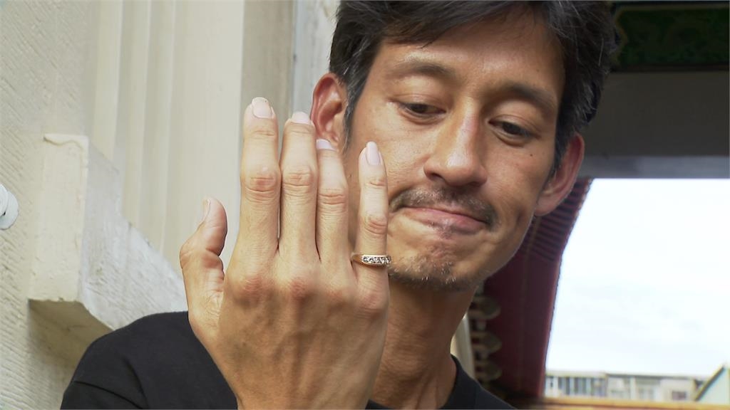 終於認領遺體！唐治平戴母戒認屍坦言「像媽媽」　沉重吐心情：不舒服