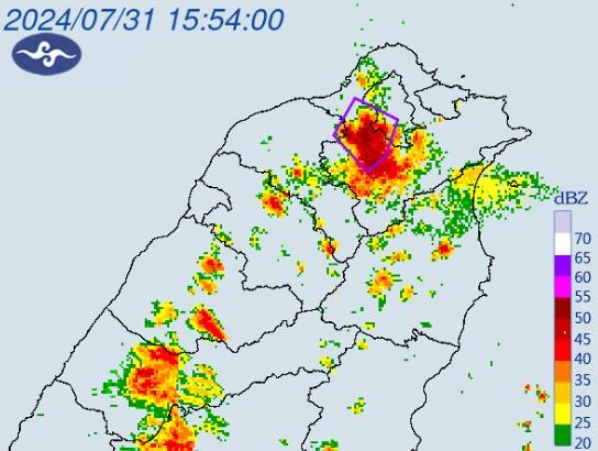 快新聞/「3直轄市21行政區」發布大雷雨訊息! 慎防劇烈降雨+雷擊