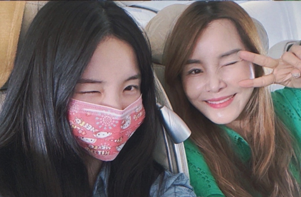 李多慧慶生超仙媽媽「凍齡美照」流出!來台看見「這食物」感動落淚