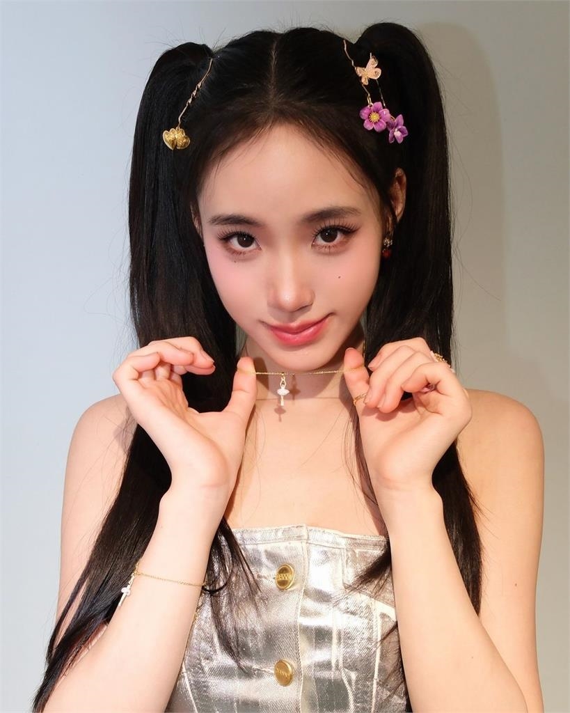 不甩中國!小S二女兒「極致趴地」SSR身材大升級 網戀愛:比女團正