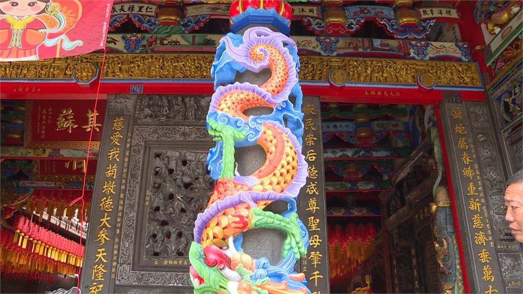 豐原慈濟宮整修「彩繪龍柱」 民眾不習慣:失去古蹟原有風貌