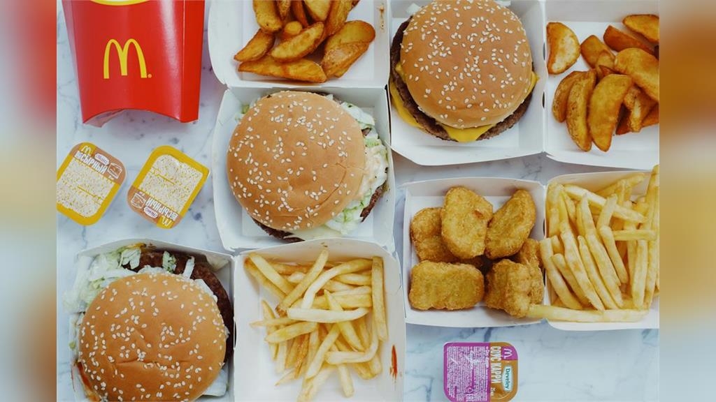 速食店小編手滑按到？無預警突發「超大量牛字文」全網看傻：我看了什麼