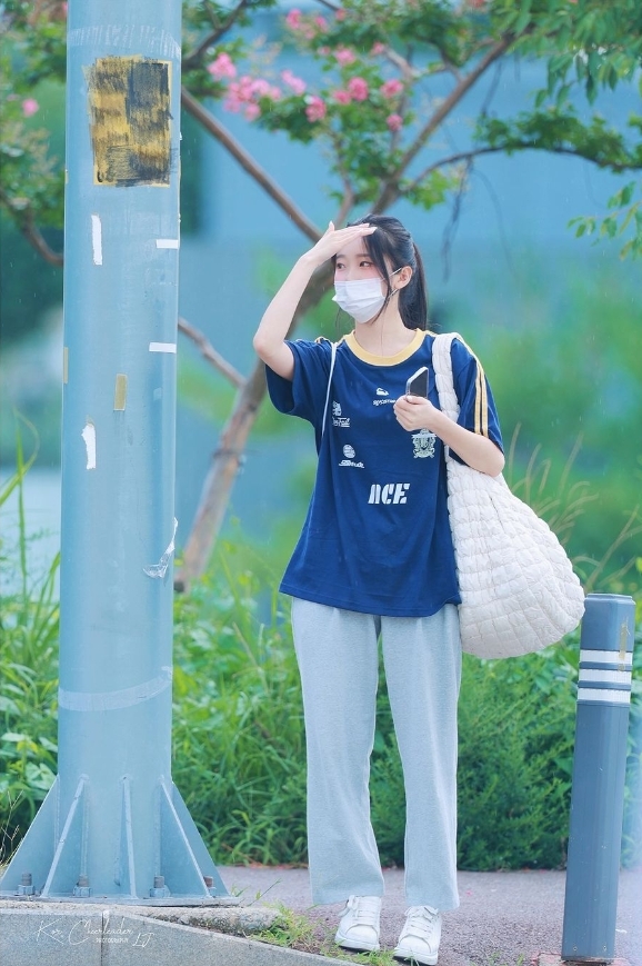 啦啦隊AI李珠珢「娃娃濃妝全卸」無人認出!19歲真面目…網嚇:同1人?