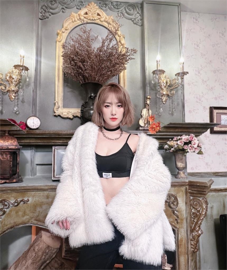 高凌風31歲愛女「外套太重」失速下滑!暗黑bra被看光…網跪:沒了