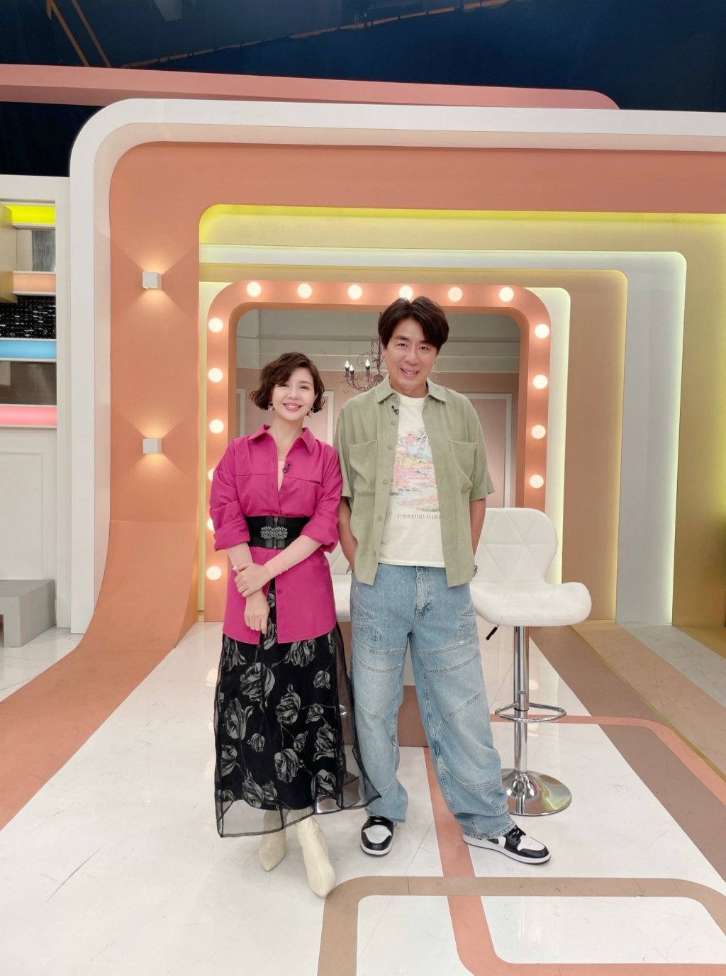 《姊妹亮起來》蔡亞露縫雙眼皮遇老醫生  手抖下刀人生走馬燈在跑？！