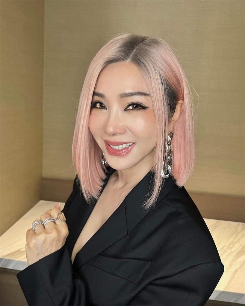 陳美鳳「素顏出門」全被拍！68歲真實模樣洩出　網驚呆：認不出來