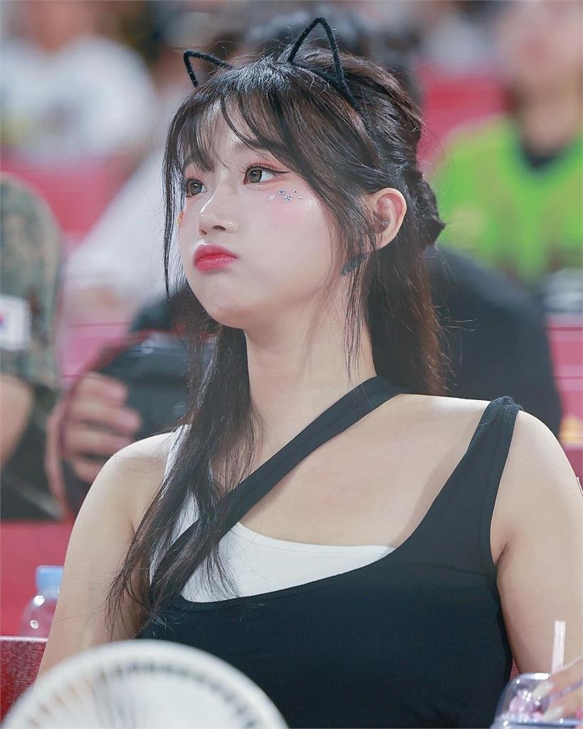 李珠珢國中0修圖「撞臉許老三」！2關鍵被抓包網認：底子不差