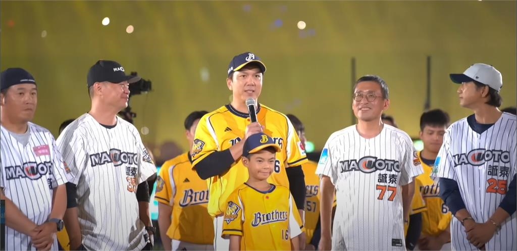 中職/周思齊流下男兒淚!感謝五月天力挺:八百年沒聯絡的朋友都回來了