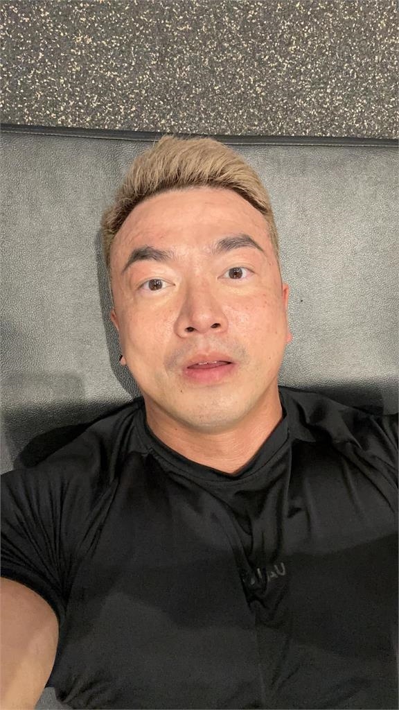 李沛旭「手滑上傳」無修真面目?45歲真實髮量…網嚇爛:太扯了