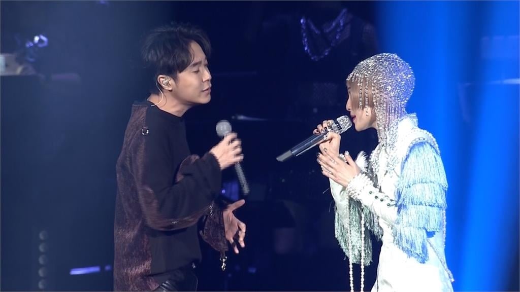 張韶涵發文「聽說我們不是朋友了」與他曬合照！發文澄清喊：誰說的？