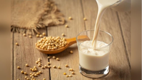 無加糖不等於無糖!解密六種飲品的含糖量 營養師:食物本身就有糖