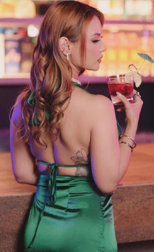 酒吧「粗勇阿姨」轉身竟是小澤瑪麗亞!引退多年「身型大膨脹」網認不出:這誰