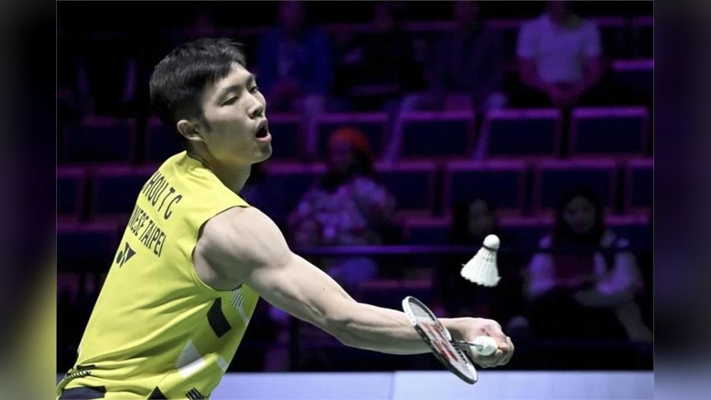 羽球／勇奪本季第二冠！台灣一哥周天成直落二北極賽封王