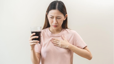 不只喝咖啡、吃甜食會胃食道逆流? 營養師:「這8種食物」還會讓胃潰瘍惡化