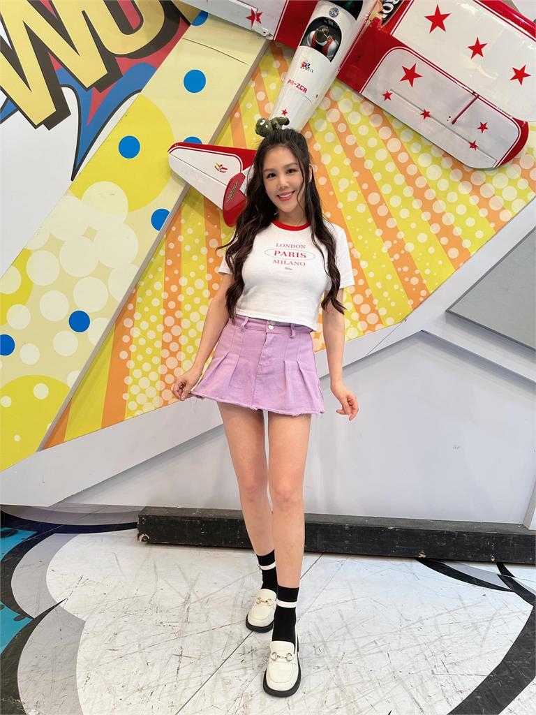 跳舞遭嗆一直抖!楊晨熙狠曬比基尼辣照「薄布大穿幫」網凍未條:天哪