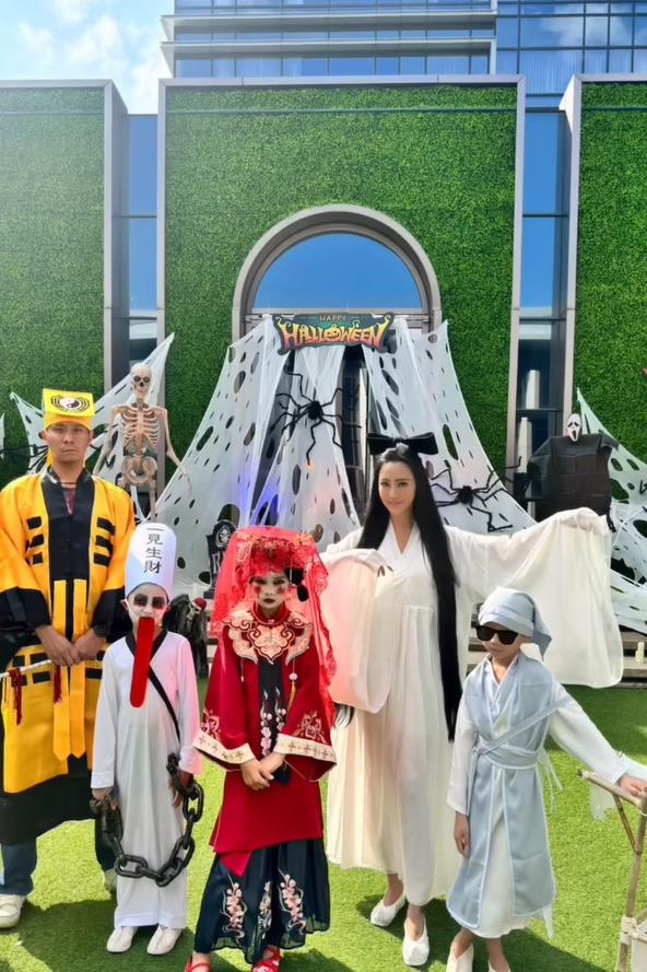 關穎1家5口化身「中國鬼」!神還原聶小倩掀網朝聖「兒1句話她傻眼」