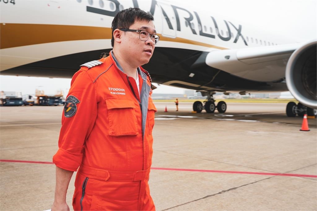 156萬人落空「星宇抽中獎率僅2.48%」!網問「抽中要賣嗎?」分析師解答了