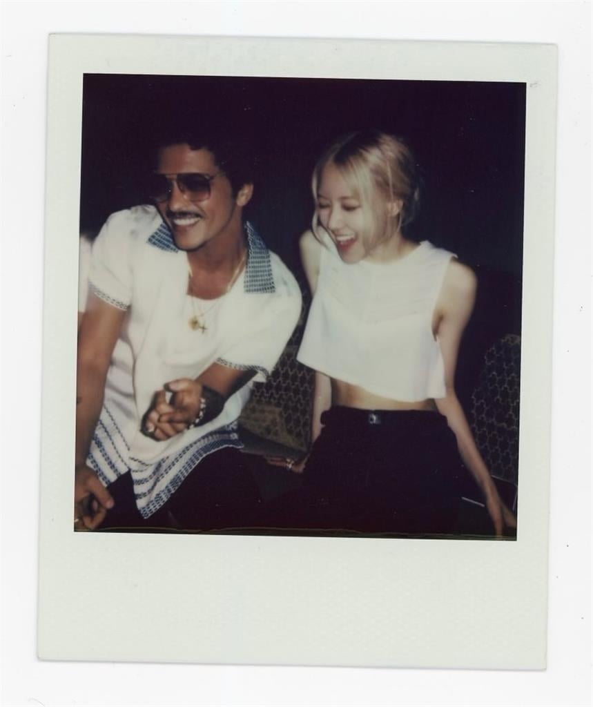 ROSÉ×火星人超強聯手《APT.》！洗腦旋律竟撞「回憶殺」喜唰唰