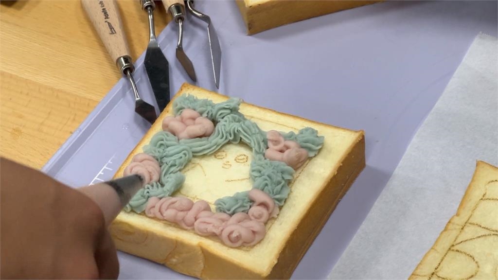 裱花吐司現「玫瑰嬌美」 蕭美琴驚艷大讚:可招待外賓