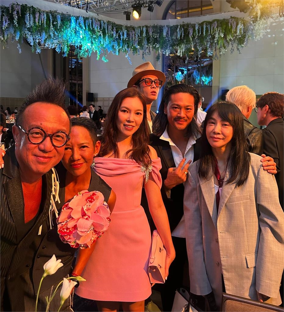 男星婚禮同框「郭台銘愛妻」狂讚值得學習!竟遭網酸「學炫富嗎」反擊了