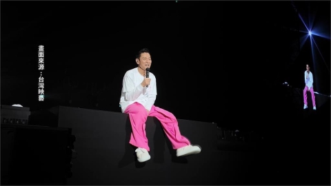 劉德華演唱會碰上康芮颱風！　劉太太們急喊：不要吹走我老公
