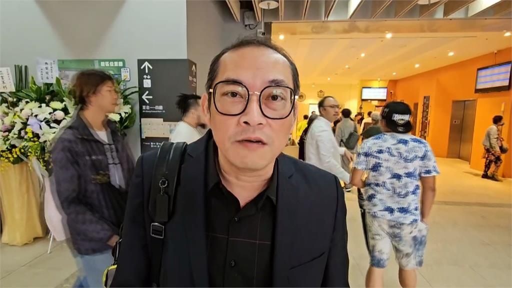 資深媒體人張友驊告別式 遺孀淚別曝送醫前「這件事」