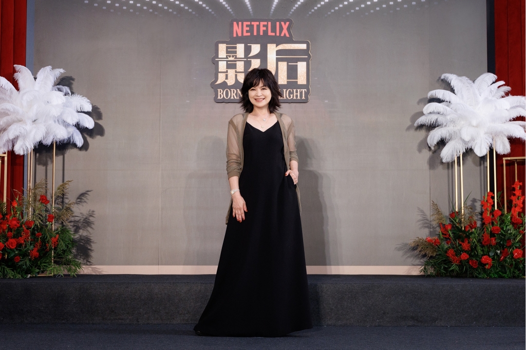 得獎機器楊貴媚曝拿獎前有這禁忌 ! 楊謹華謝導演享受鮮肉粉紅泡泡 ! 感覺自己超赤裸