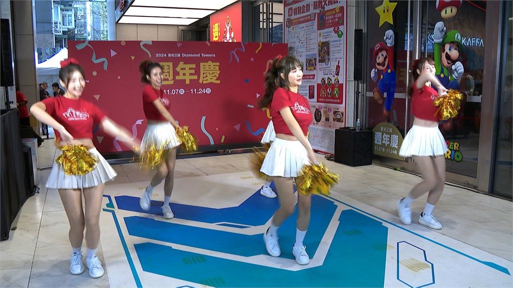 百貨週年慶壓軸登場! 「東區霸主」對戰「新兵」