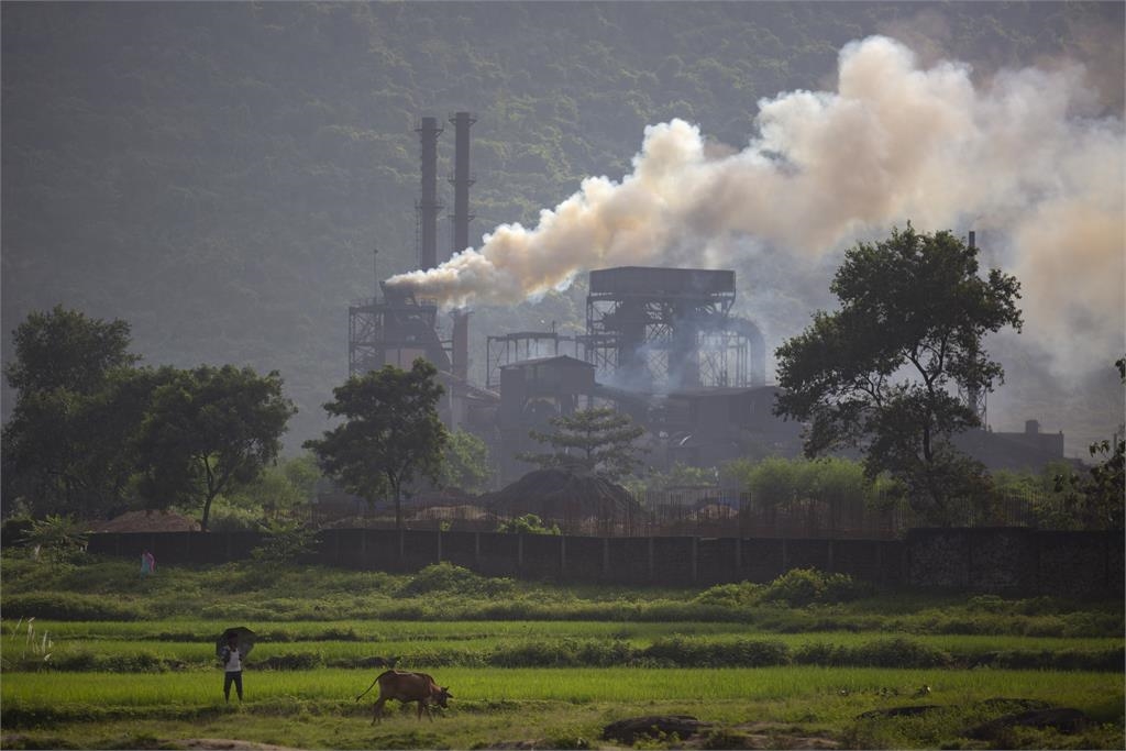 快新聞／全球氣溫將破15℃！　鄭明典曝圖：確實是警戒