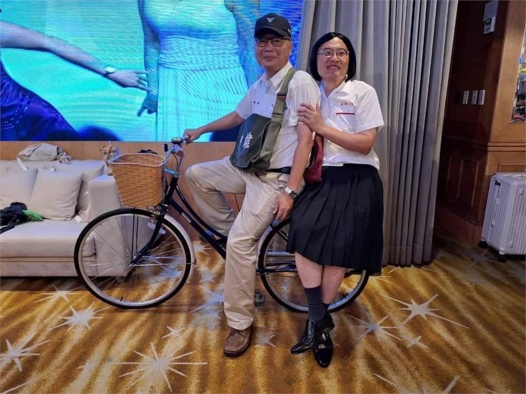 雄中「飲料日」適逢1111 教官備心酸檸檬汁安慰「單身狗」