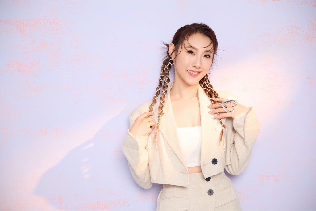 豬哥亮過世7年!謝金晶憶「秀場後台出大事」被嚇哭 父讚她幸運星