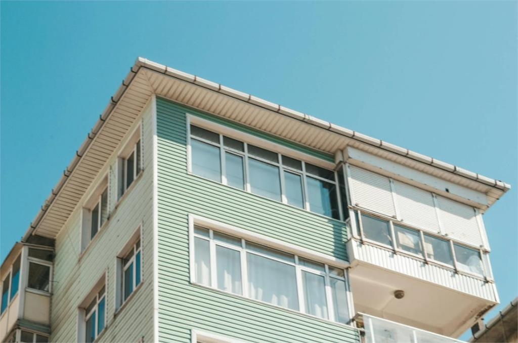 新婚小夫妻「雙薪8萬」想買千萬預售屋！網點「前提1關鍵」可下手：不然會很硬