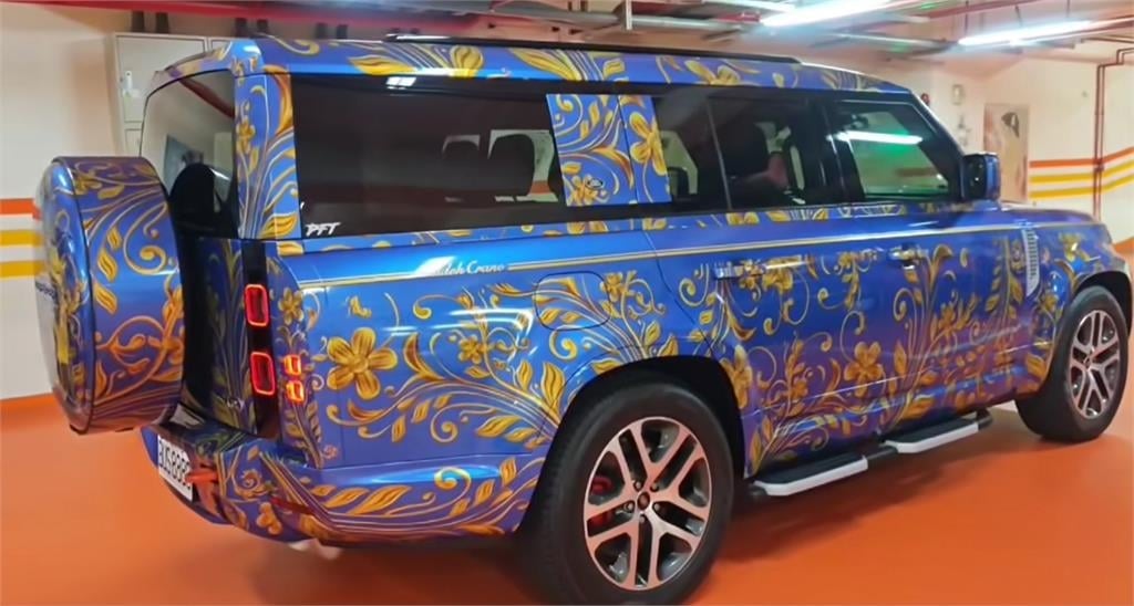 竹北吊車大王「446萬小老婆」變身青花瓷!愛妻吐槽:像禮儀車