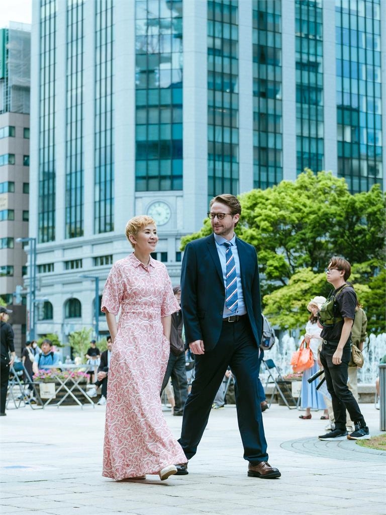 等了21年吳君如再入圍金馬!大方出借愛馬仕包 劇組驚嚇「怕刮花」