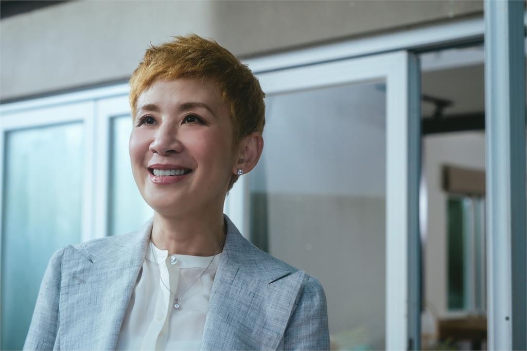 等了21年吳君如再入圍金馬!大方出借愛馬仕包 劇組驚嚇「怕刮花」