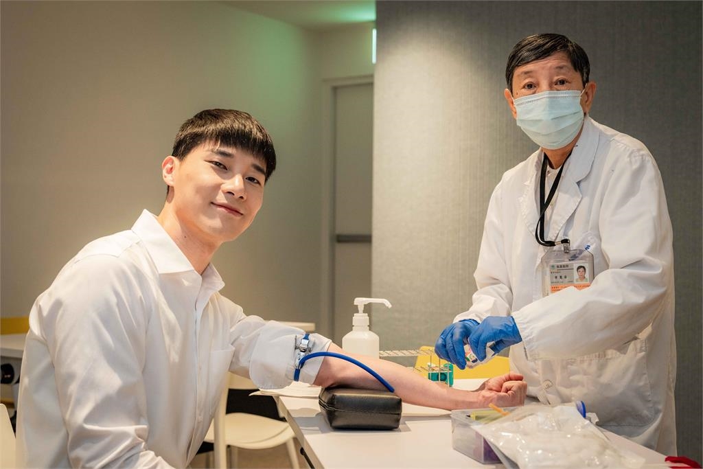 黃薇渟認了對人生無感！約《俗女養成記》宋偉恩抽血救人找回「溫度」