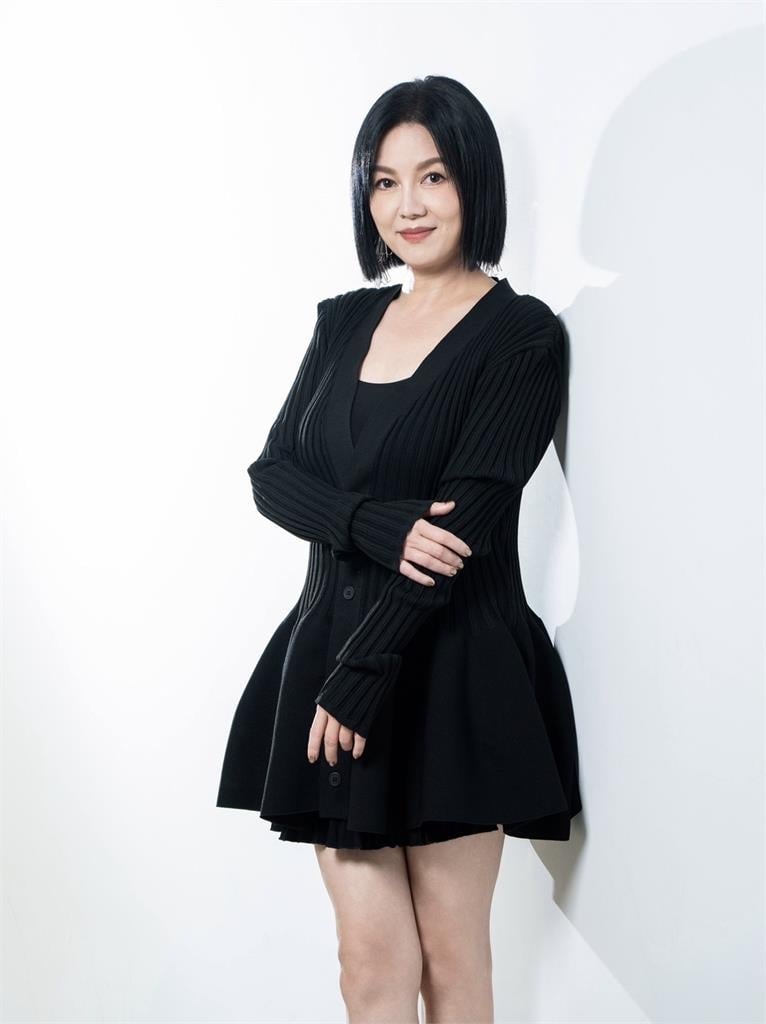  苗可麗認女兒飛英國：哭了一年　曝友對她說「你媽很辛苦」不認情勒