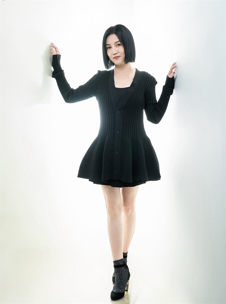  苗可麗認女兒飛英國：哭了一年　曝友對她說「你媽很辛苦」不認情勒