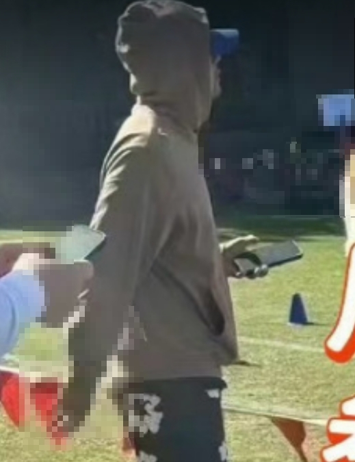 運動會大叔「場邊加油」竟是周杰倫!45歲私下真面目無人認出…網驚:本人嗎