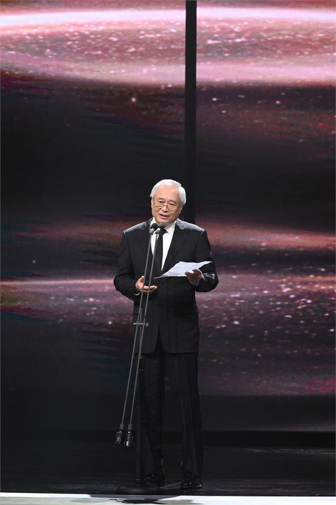 金馬61/不斷更新!鄭佩佩獲終身成就紀念獎 李安現身頒獎