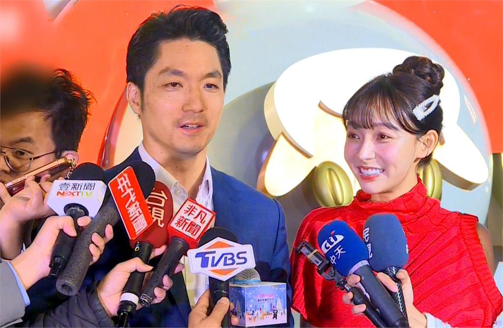 繽紛耶誕玩台北啟動儀式 蔣萬安、林襄同框拍照