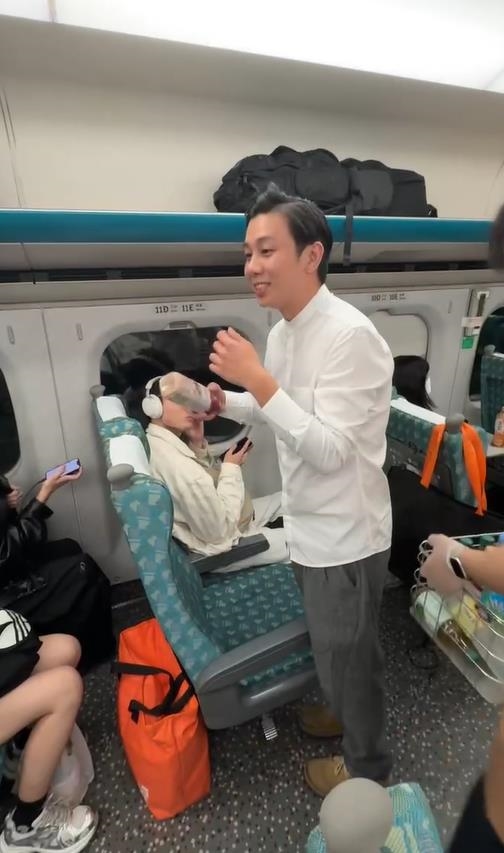 快新聞/台灣奪冠太感動!乘客搭高鐵請同節車廂喝飲料 網:怎麼能不愛台灣人