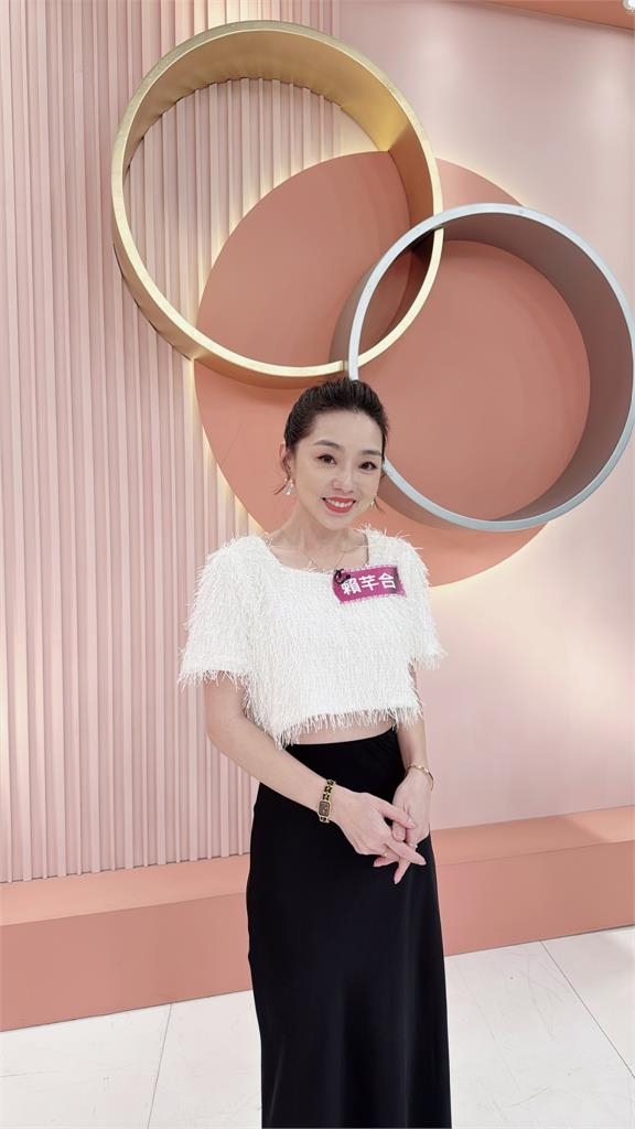 《姊妹亮起來》阿翔無法接受新科技！不會用手機訂高鐵寧願去排隊買票