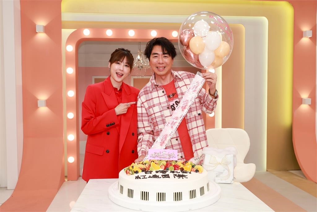 《姊妹亮起來》梁赫群慶生許願節目比照《飛龍在天》播七天!嚴立婷「我要扣油錢」