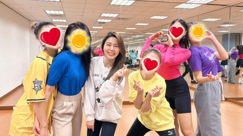 白家綺首PO「除夕特別節目」練舞照 搶先曝光「女神陣容」網嗨:期待發發發!