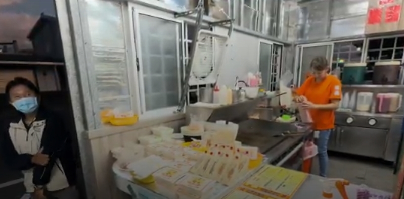 快新聞／林昱珉母親早餐店今發50份免費早餐　民眾天未亮排隊搶「冠軍味道」