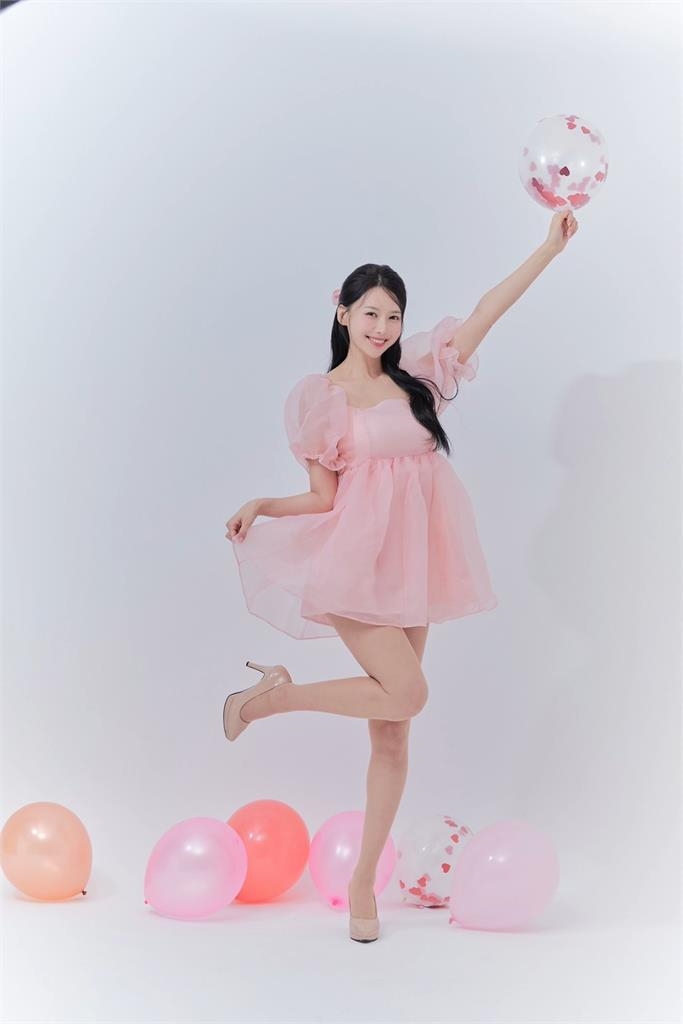 啦啦隊女神不藏了！李雅英「公開示愛」　震撼宣布「1喜訊」驚人新動向曝光